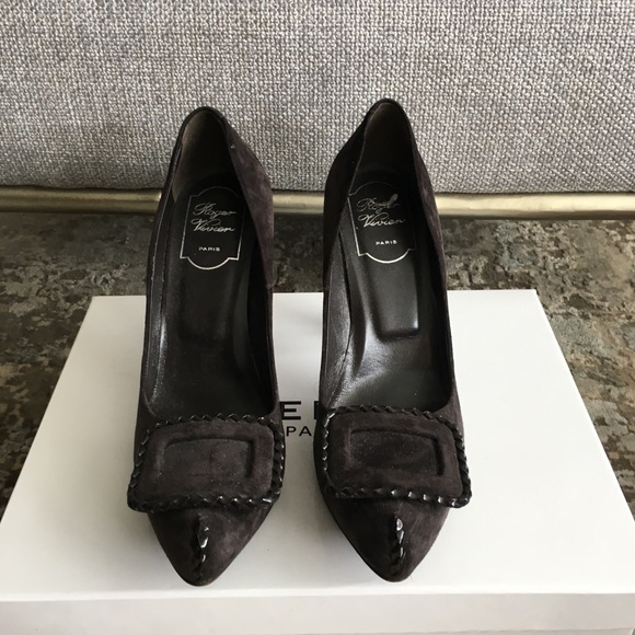 Roger Vivier. Brown Suede heels - Picture 1 of 7